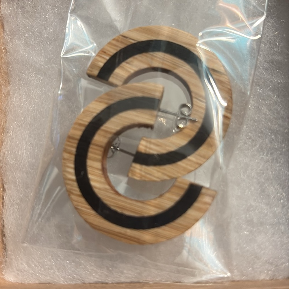 Brand New Crowned Free Earrings